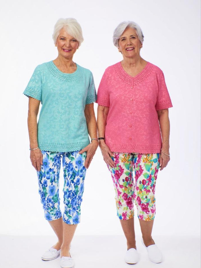 Adaptive Clothing Sets Matching Outfits for Elderly Women Resident