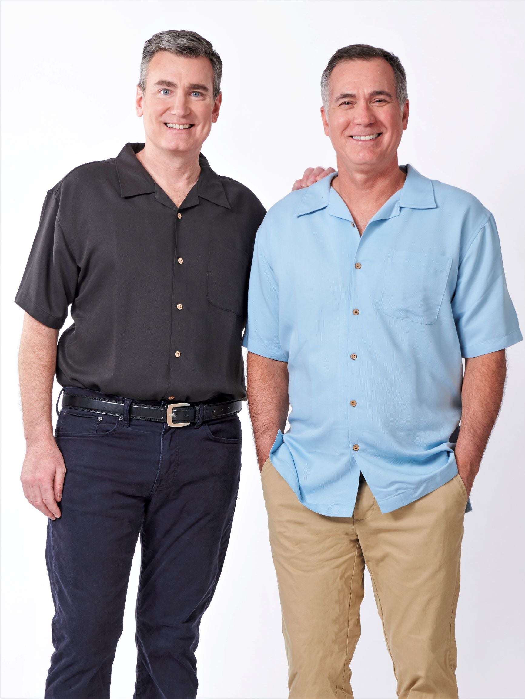 men's button down camp shirt in solid colors, short sleeve