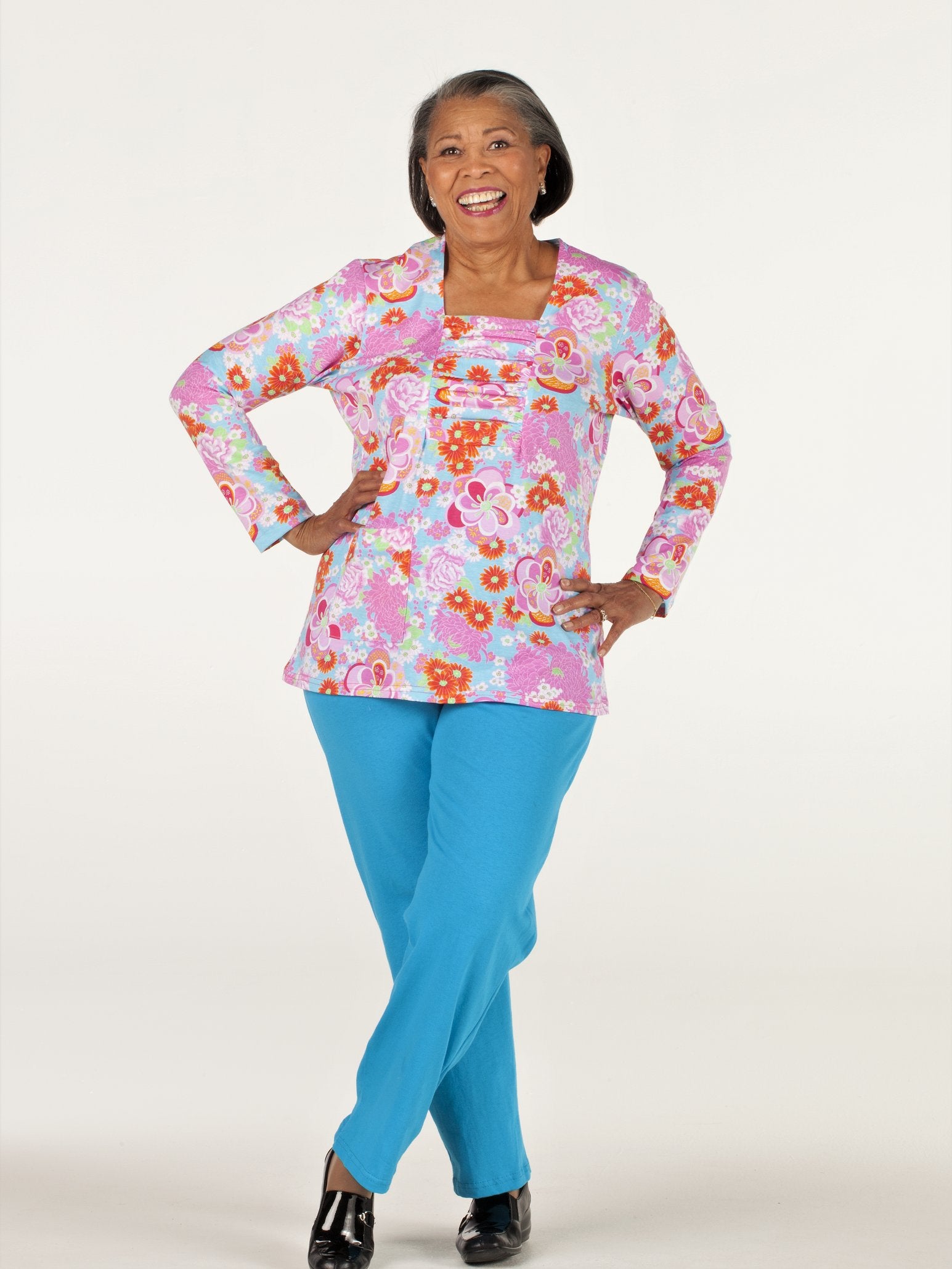 Long sleeve women's square neck rouching outfit with elastic waist pants