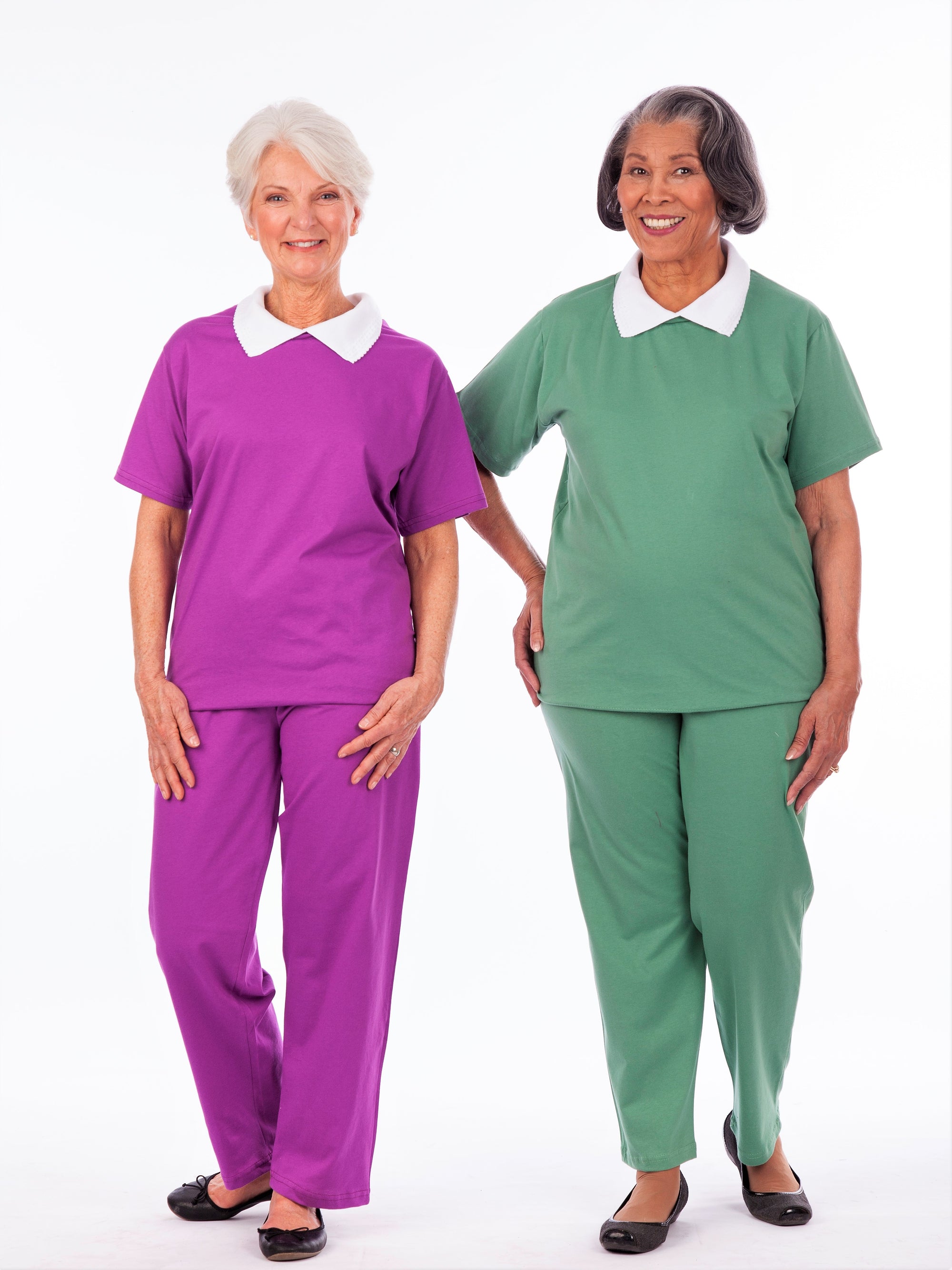 women's short sleeve knit outfit with contrast collar and elastic waist pants