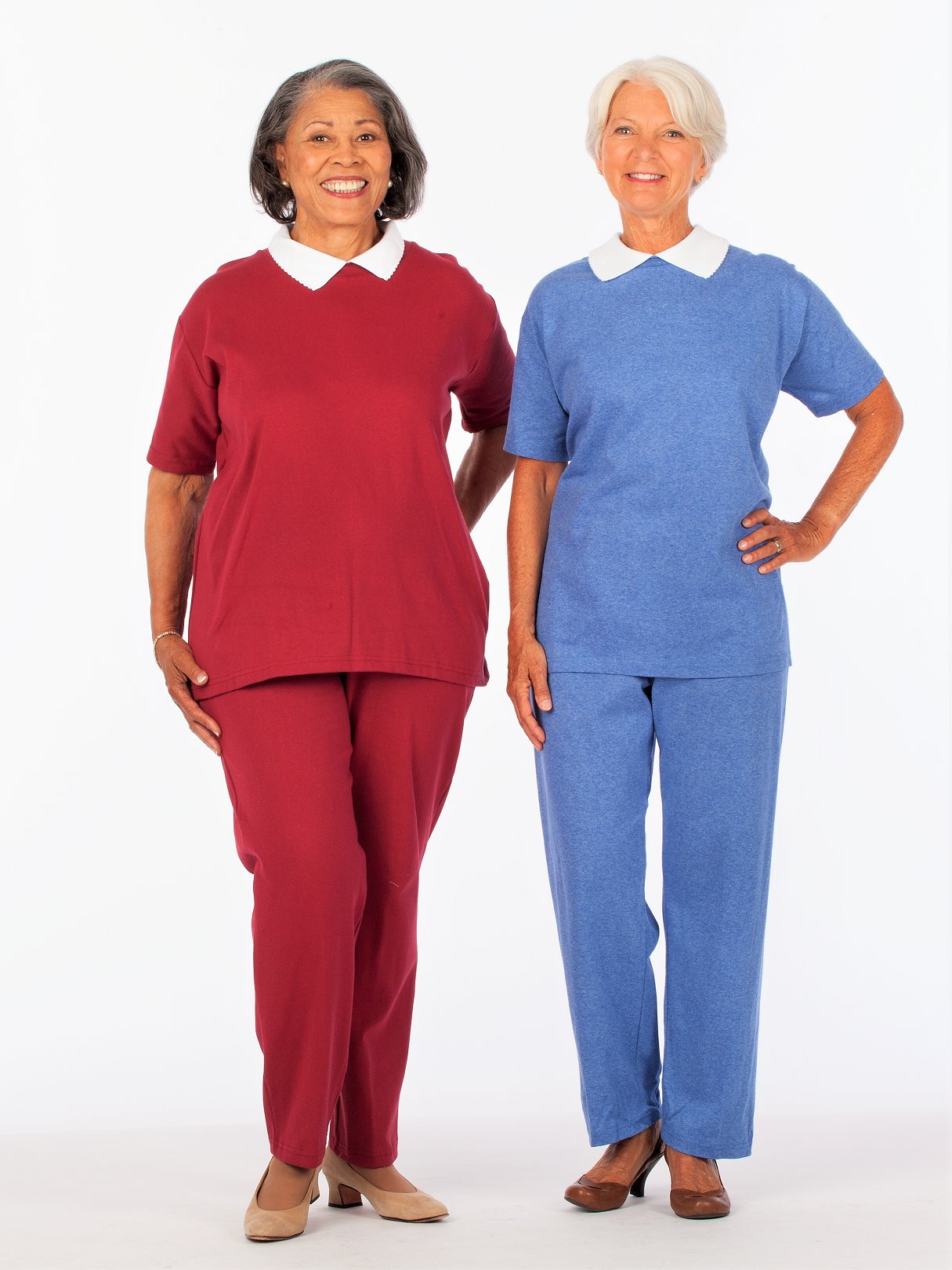 women's short sleeve knit outfit with contrast collar and elastic waist pants