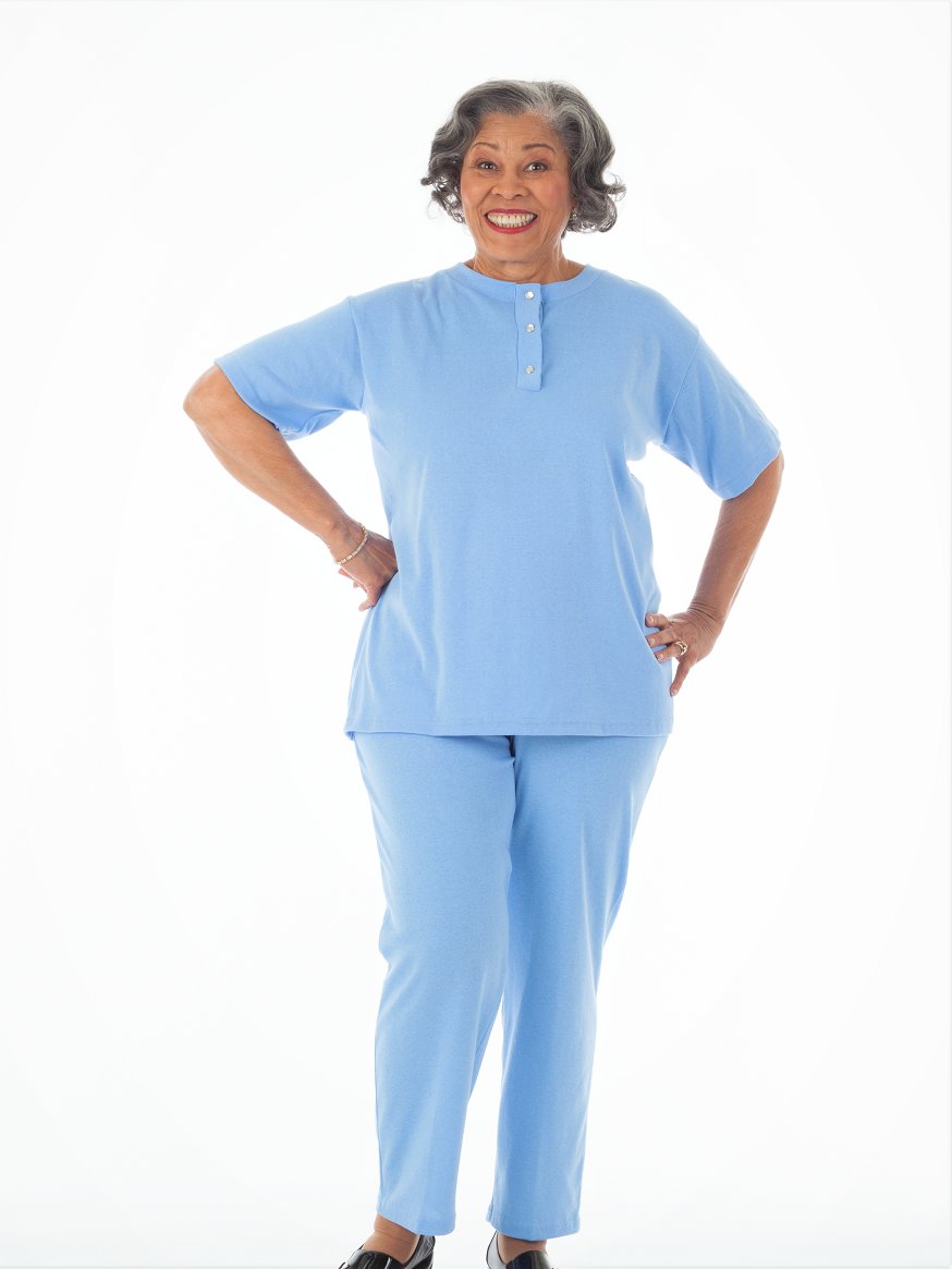 Short Sleeve Women's Knit Placket Outfit